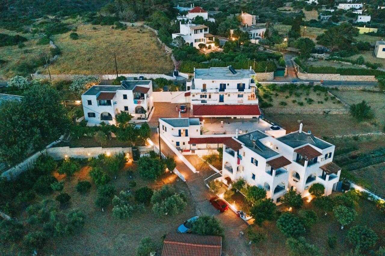 Theofilos Appartements Livadi  Zewnętrze zdjęcie