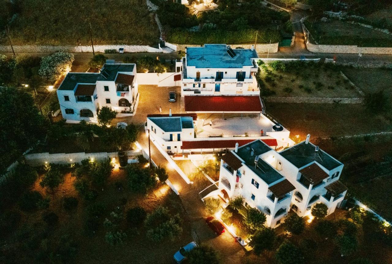 Theofilos Appartements Livadi  Zewnętrze zdjęcie